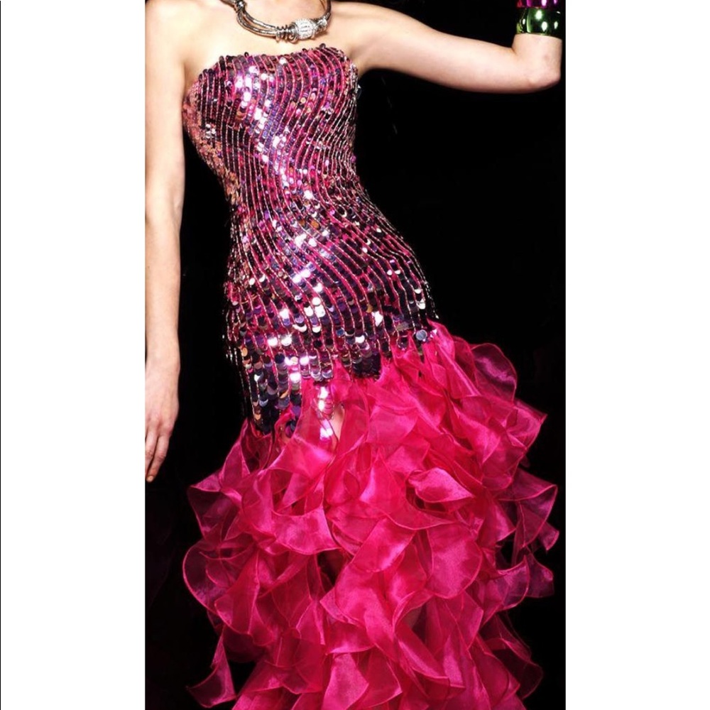 Super Fun Sherri Hill prom dress for cheap